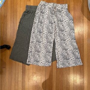 Cream and khaki coloured xl palazzo capri wide leg pant